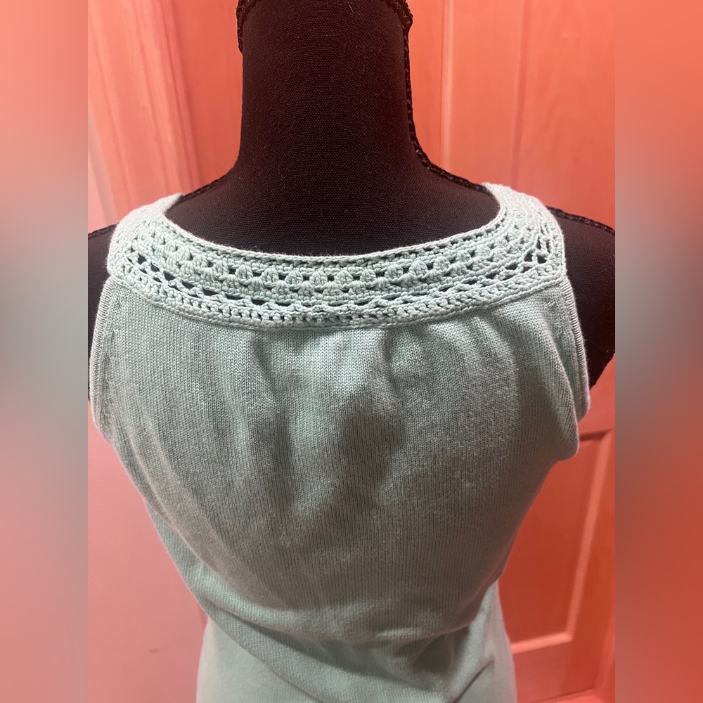 LOFT Crochet Trim Soft Stretch Knit Sleeveless Top Pastel Mint Green Cottage S - Picture 11 of 12